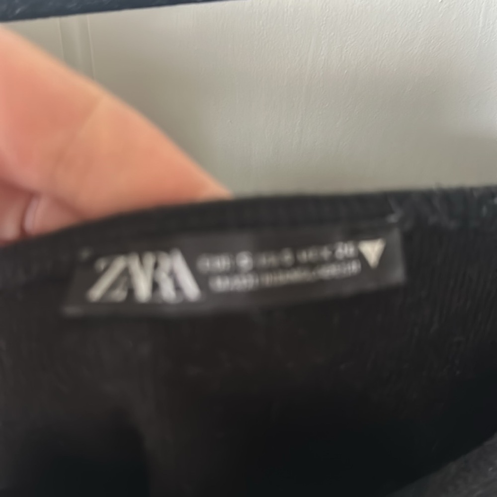 Zara Puff Sleeve Black crop top - Picture 7 of 11